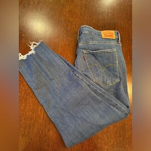 Levi’s 724 High Rise Straight Crop
